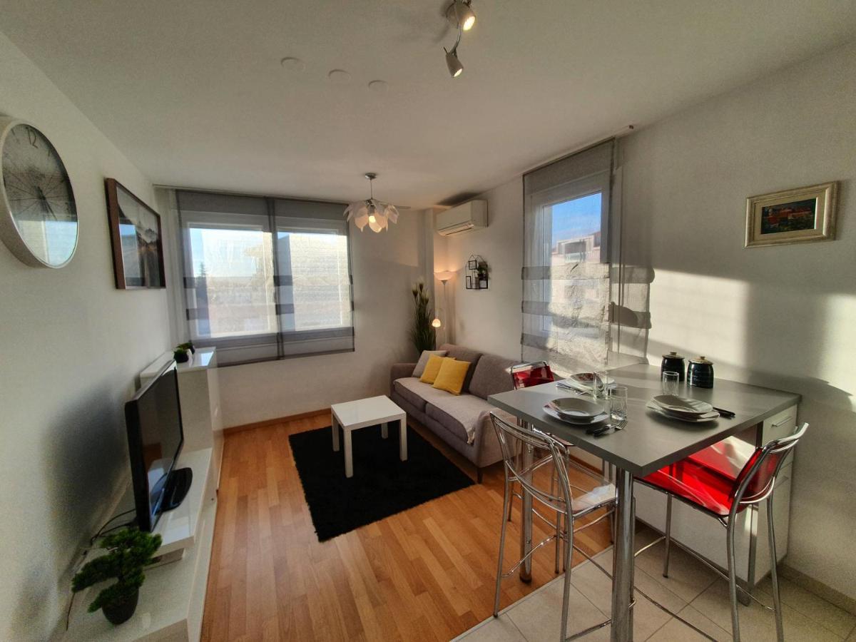 Beata East Side Apartment Split Exterior photo